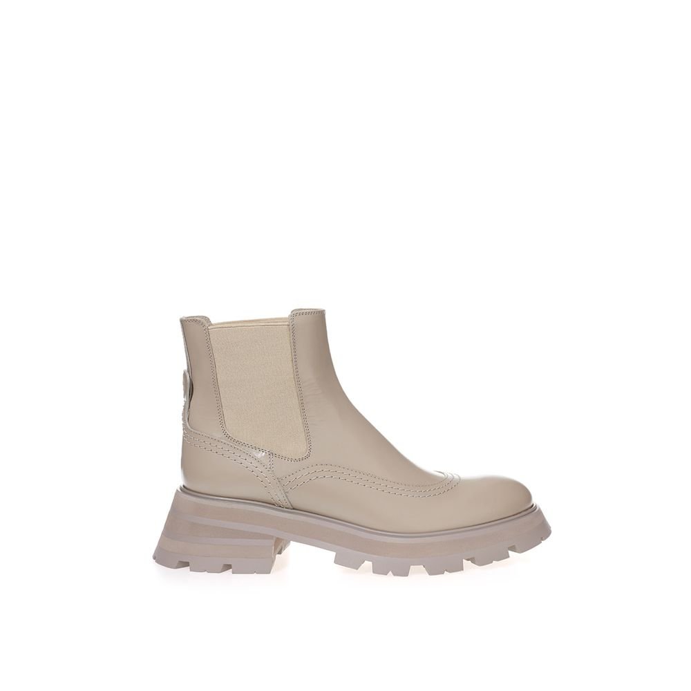 6669988.jpeg Alexander McQueen Beige Leather Chelsea Boots - Image 1